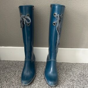 Rain boots